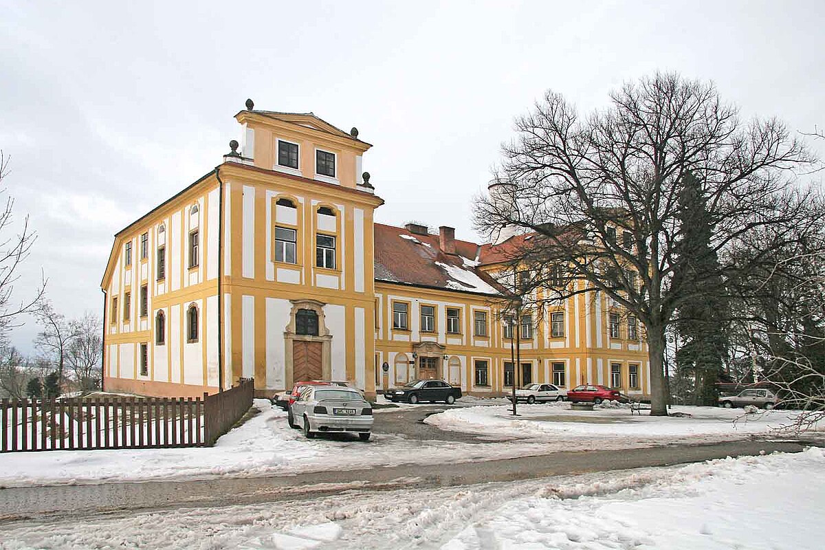 Zámek Dolní Přím