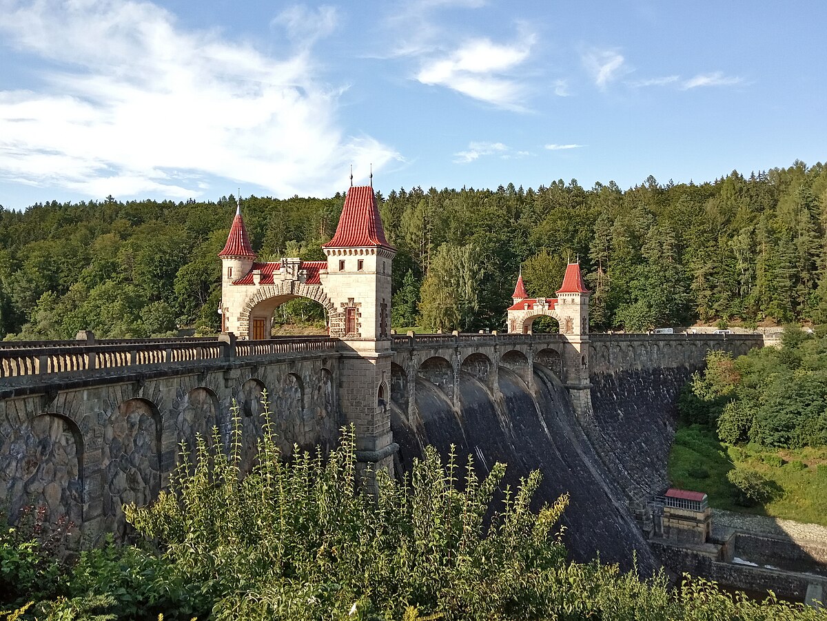 Přehrada Les Království