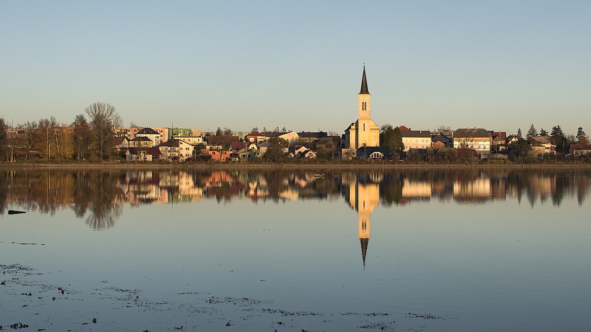 Zámek Dolní Benešov