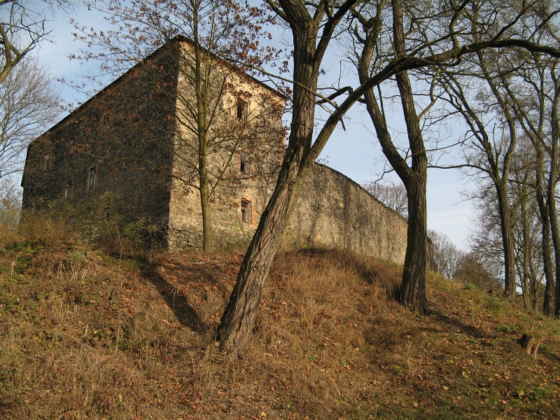 tvrz Mrač